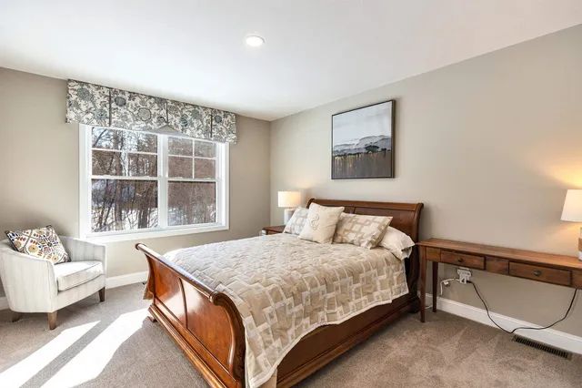 $685,000 | 1 C Pat's Way, Hollis, NH 03049