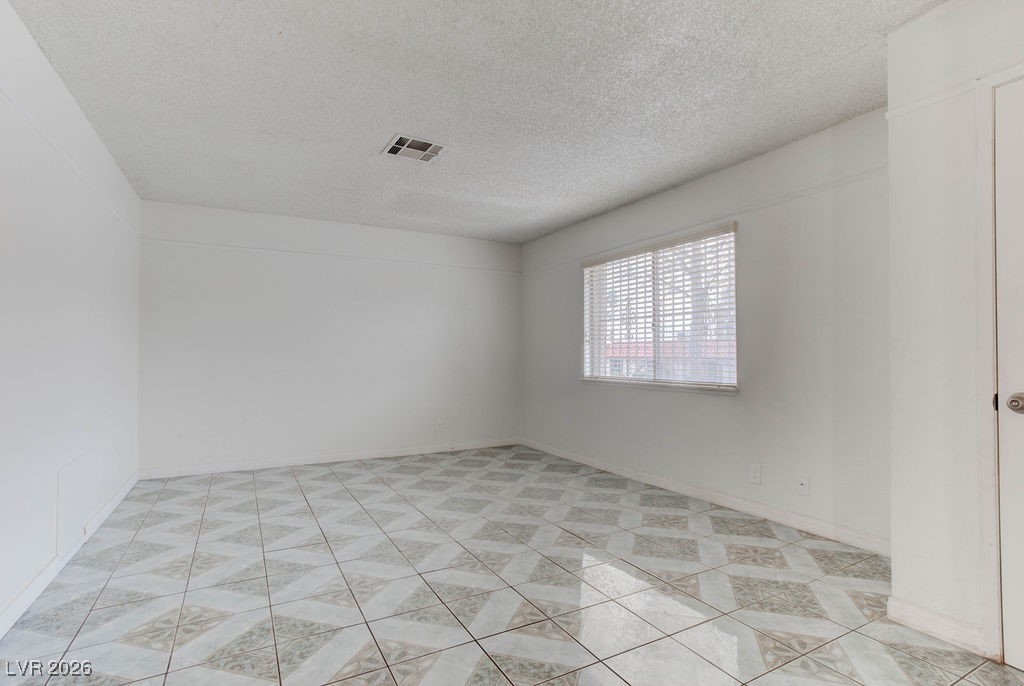 808 Hedge Way, Unit 7 Las Vegas, NV 89110 - Photo 2 of 30