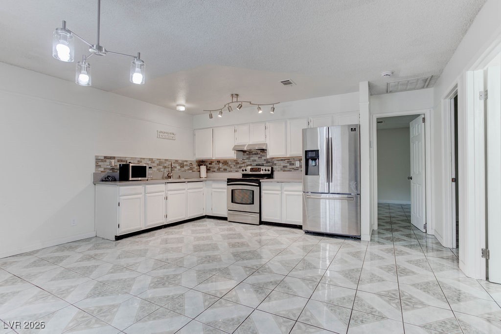 808 Hedge Way, Unit 7 Las Vegas, NV 89110 - Photo 5 of 30