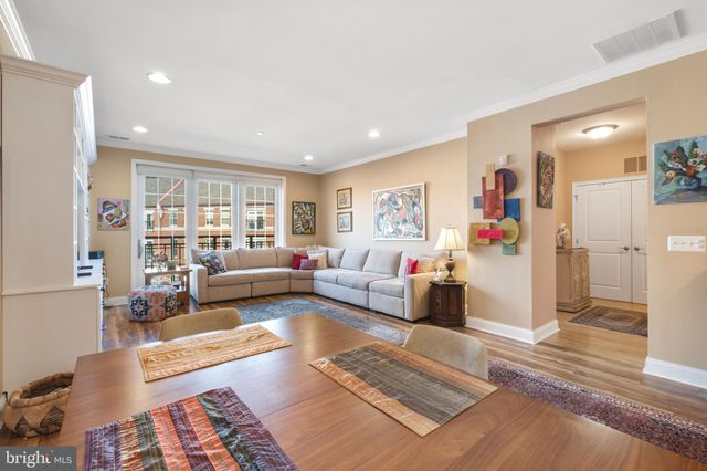 $745,000 | 800 Admirals Way, Unit 1832, Philadelphia, PA 19146