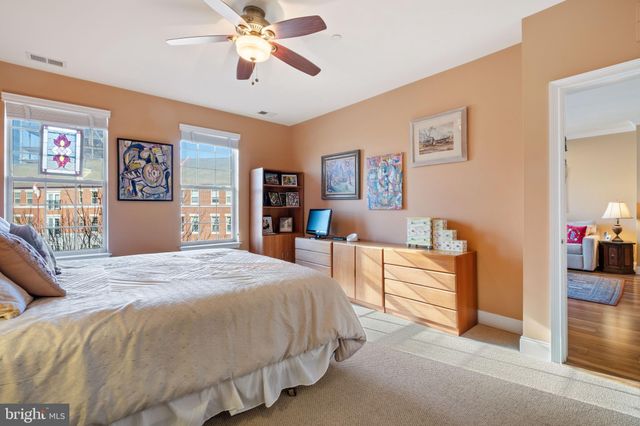 $745,000 | 800 Admirals Way, Unit 1832, Philadelphia, PA 19146