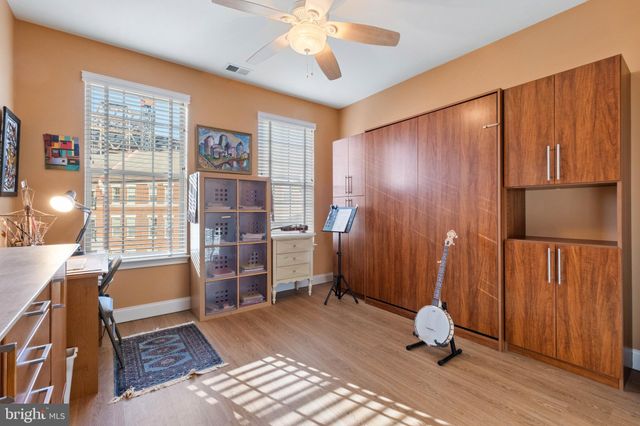 $745,000 | 800 Admirals Way, Unit 1832, Philadelphia, PA 19146