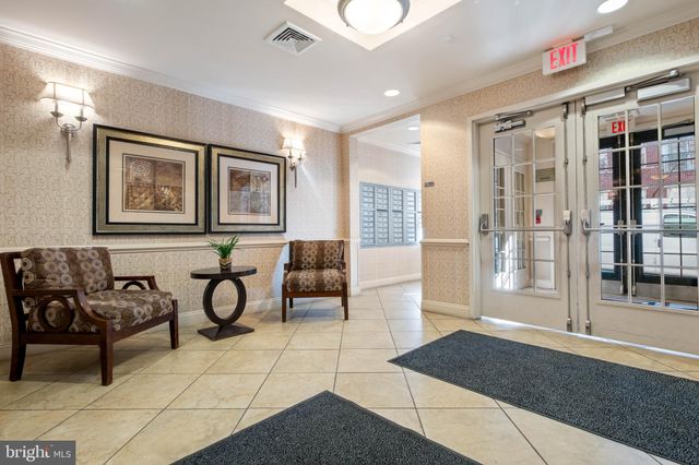 $745,000 | 800 Admirals Way, Unit 1832, Philadelphia, PA 19146