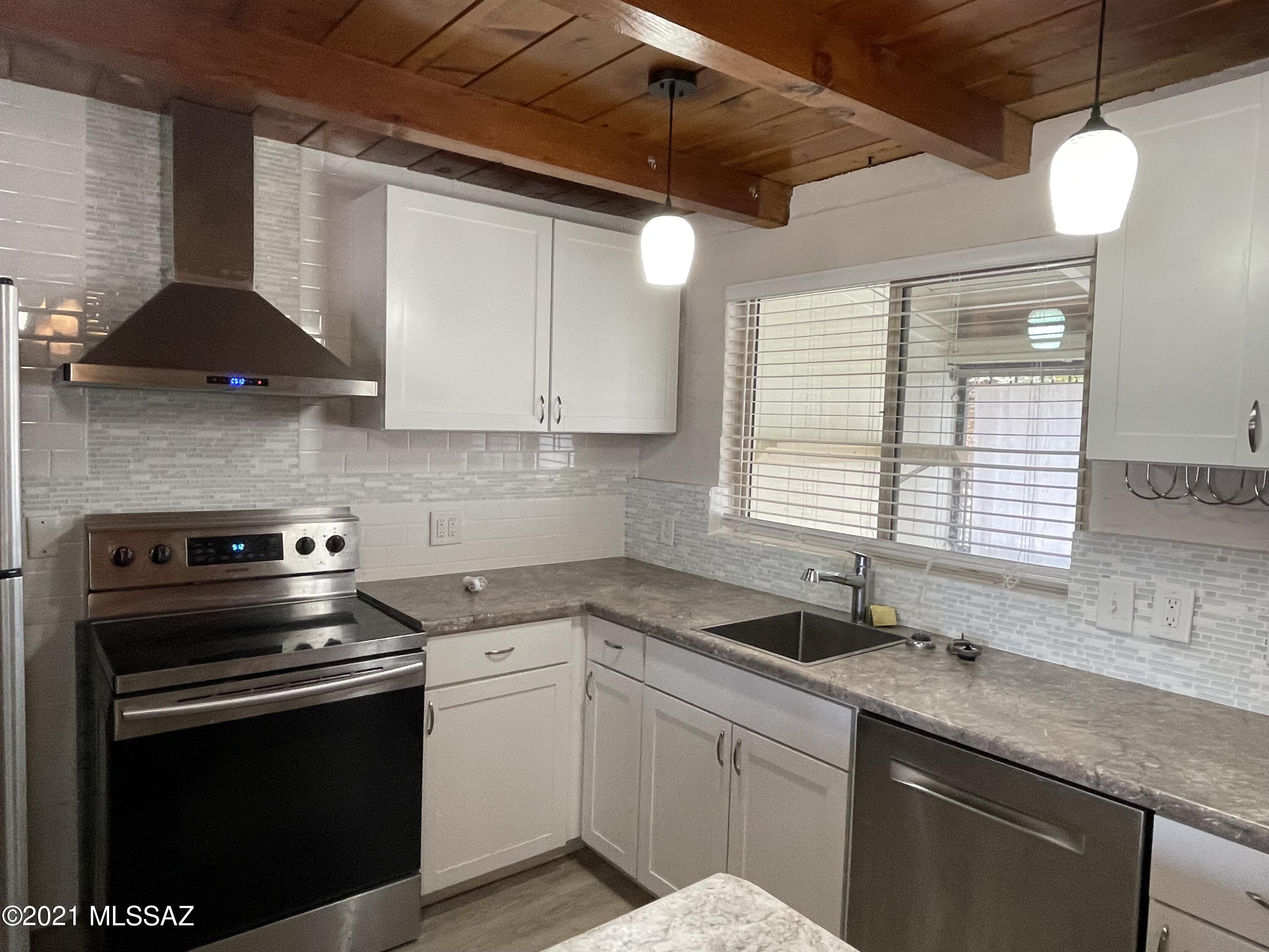 1231 North Swan Road Tucson, AZ 85712 - Photo 9 of 25 Gallery Image 9