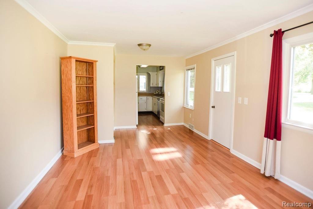 2112 Raby Road Haslett, MI 48840 - Photo 12 of 39