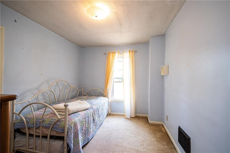 2015 Darlington Road Beaver Falls, PA 15010 - Photo 15 of 25 Gallery Image 15