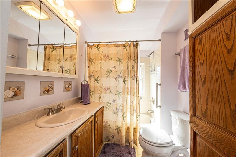 2015 Darlington Road Beaver Falls, PA 15010 - Photo 16 of 25 Gallery Image 16