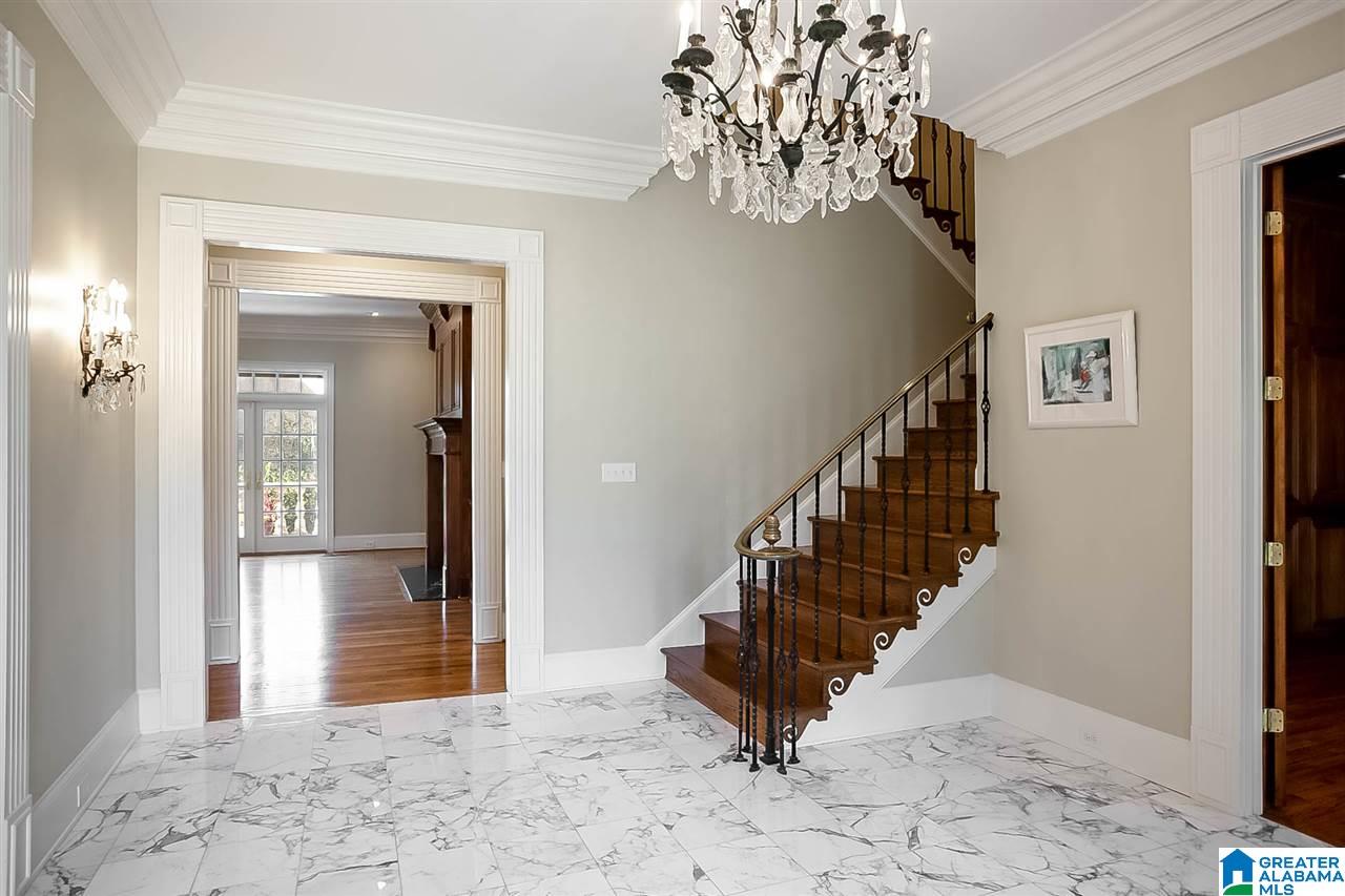 2105 Longleaf Trail Birmingham, AL 35243 - Photo 2 of 47