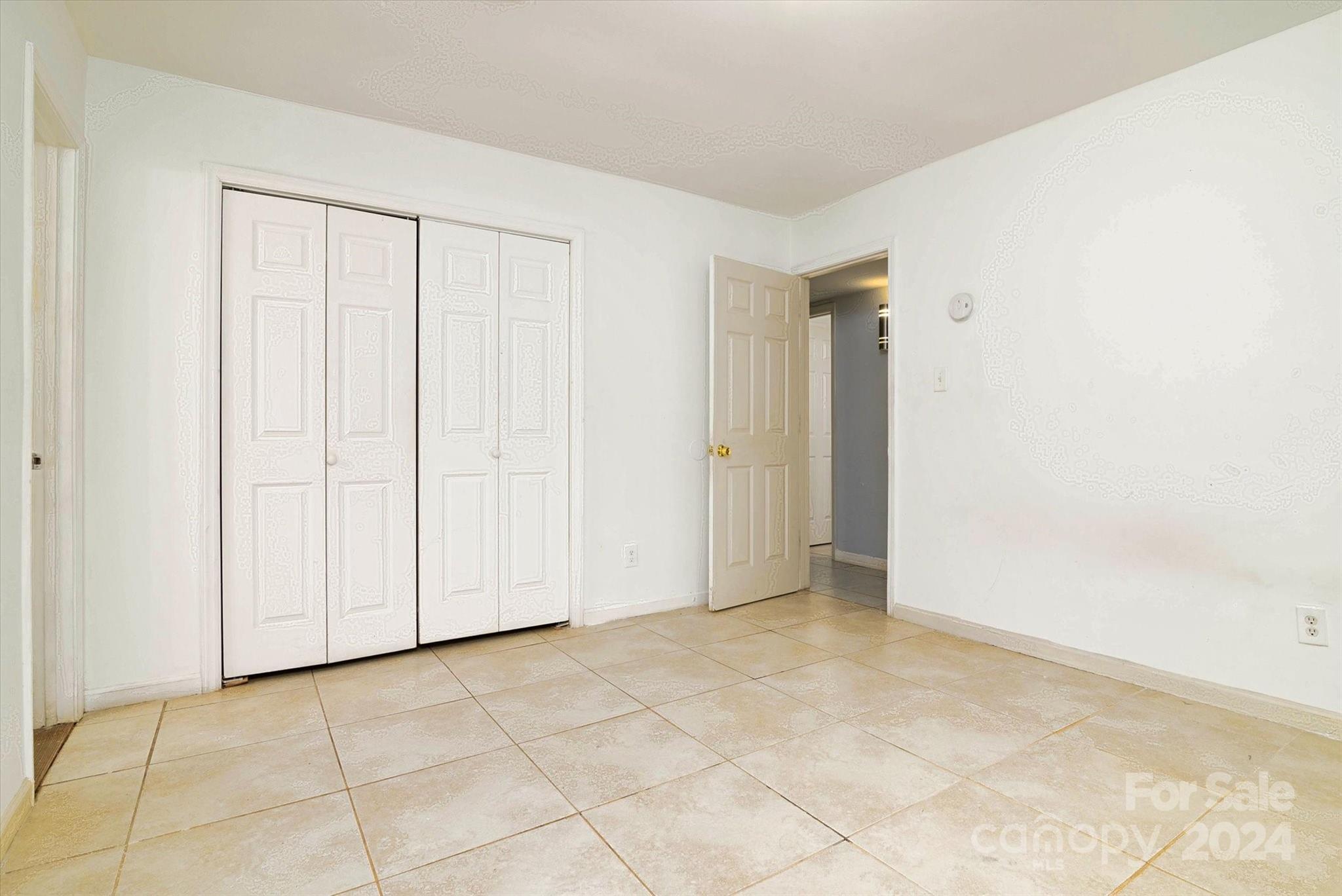 733 Milan Road East Charlotte, NC 28216 - Photo 20 of 27 Gallery Image 20