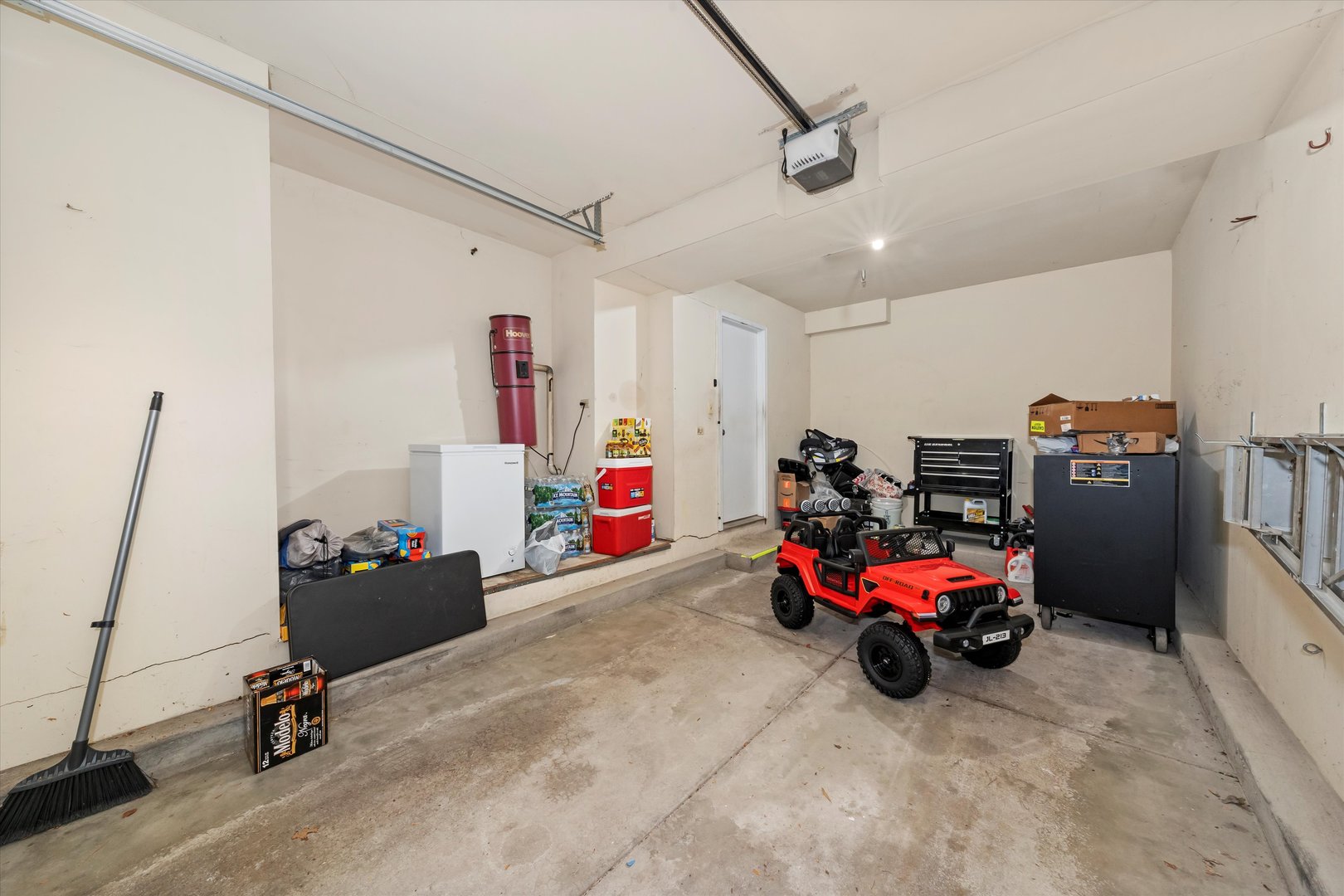 4343 West Emerald Way Street Alsip, IL 60803 - Photo 31 of 44 a view of a room with toys