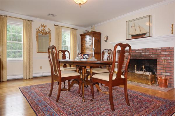 41 Alba Road Wellesley, MA 02481 - Photo 4 of 21 a dining room with furniture and window