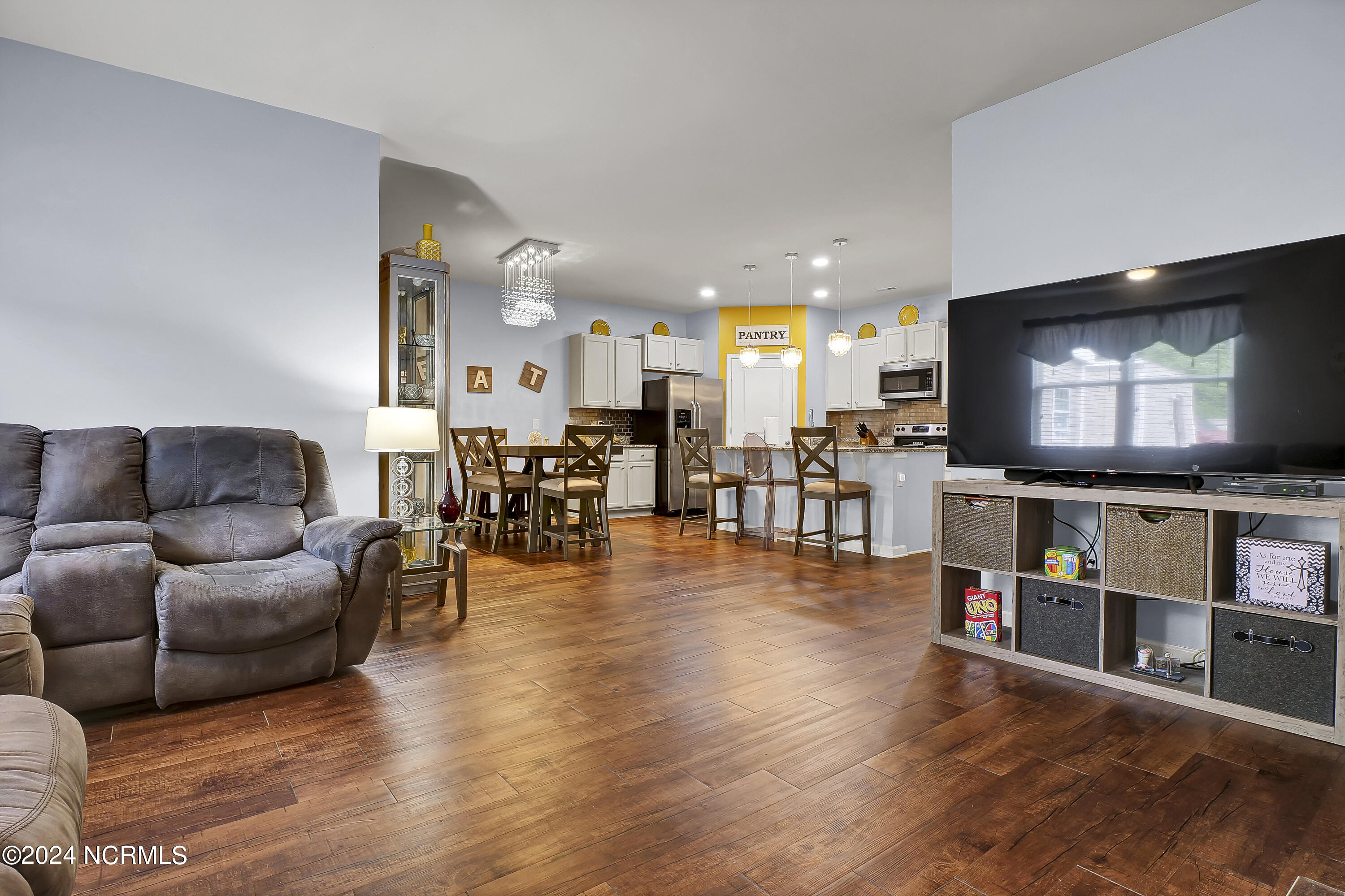 125 Mardella Way Holly Ridge, NC 28445 - Photo 12 of 45 Living room