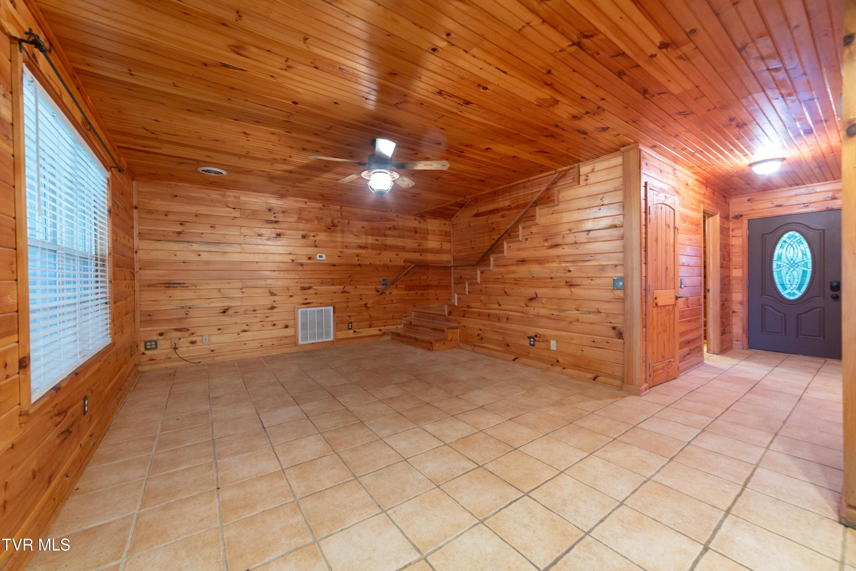 2153 Old State Rte 34 Limestone, TN 37681 - Photo 13 of 45 Living Room