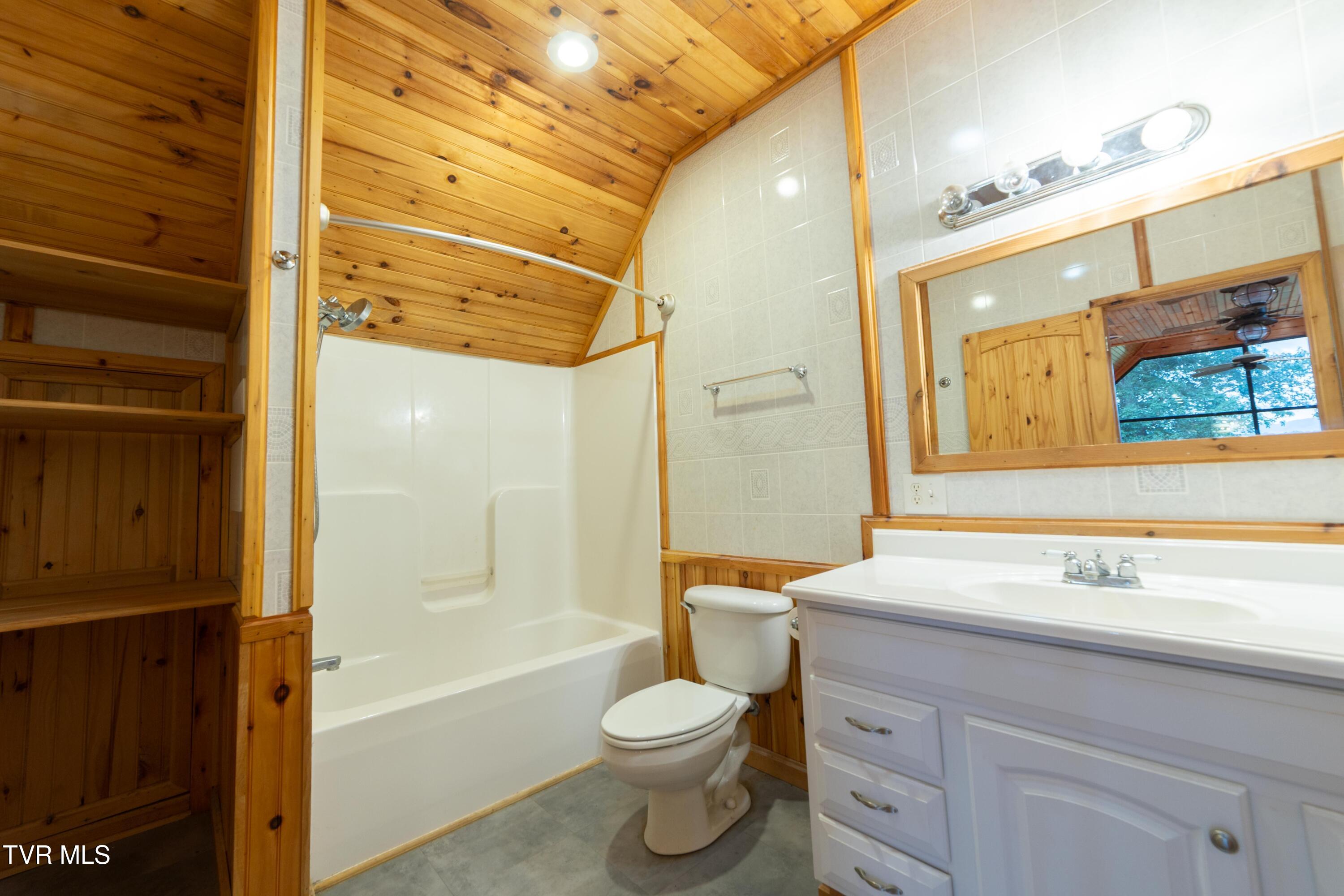 2153 Old State Rte 34 Limestone, TN 37681 - Photo 23 of 45 Upstairs Bedroom