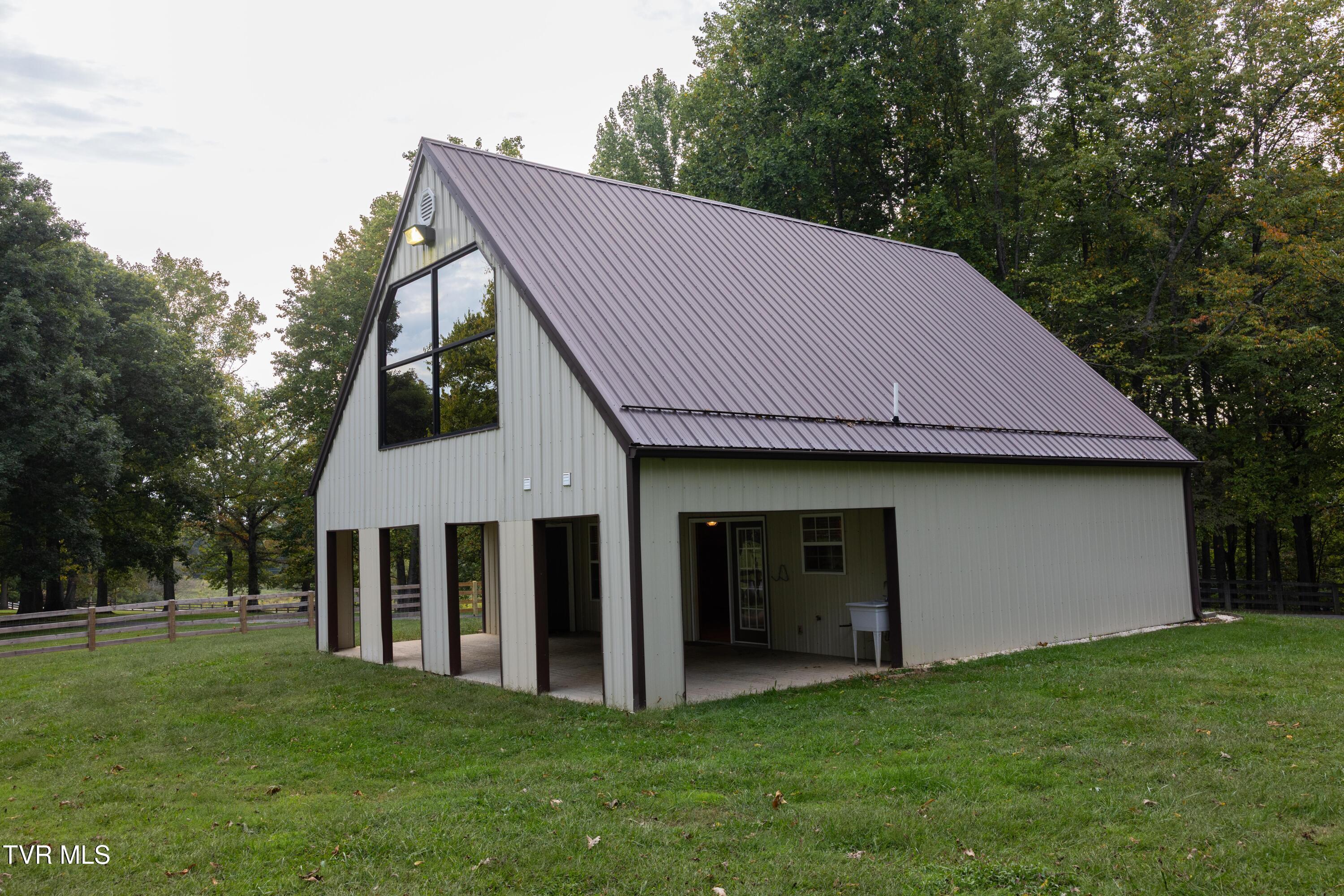 2153 Old State Rte 34 Limestone, TN 37681 - Photo 4 of 45 Exterior