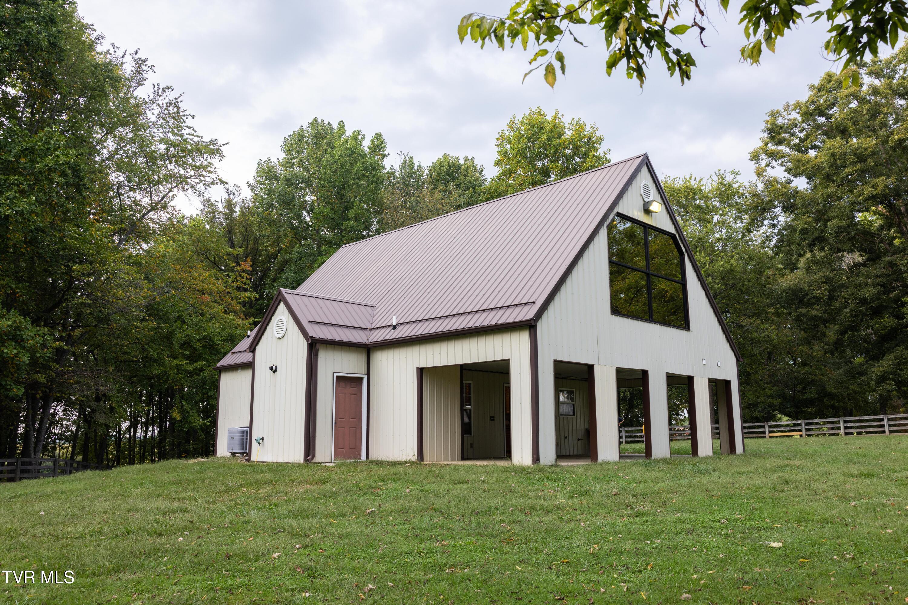 2153 Old State Rte 34 Limestone, TN 37681 - Photo 5 of 45 Exterior