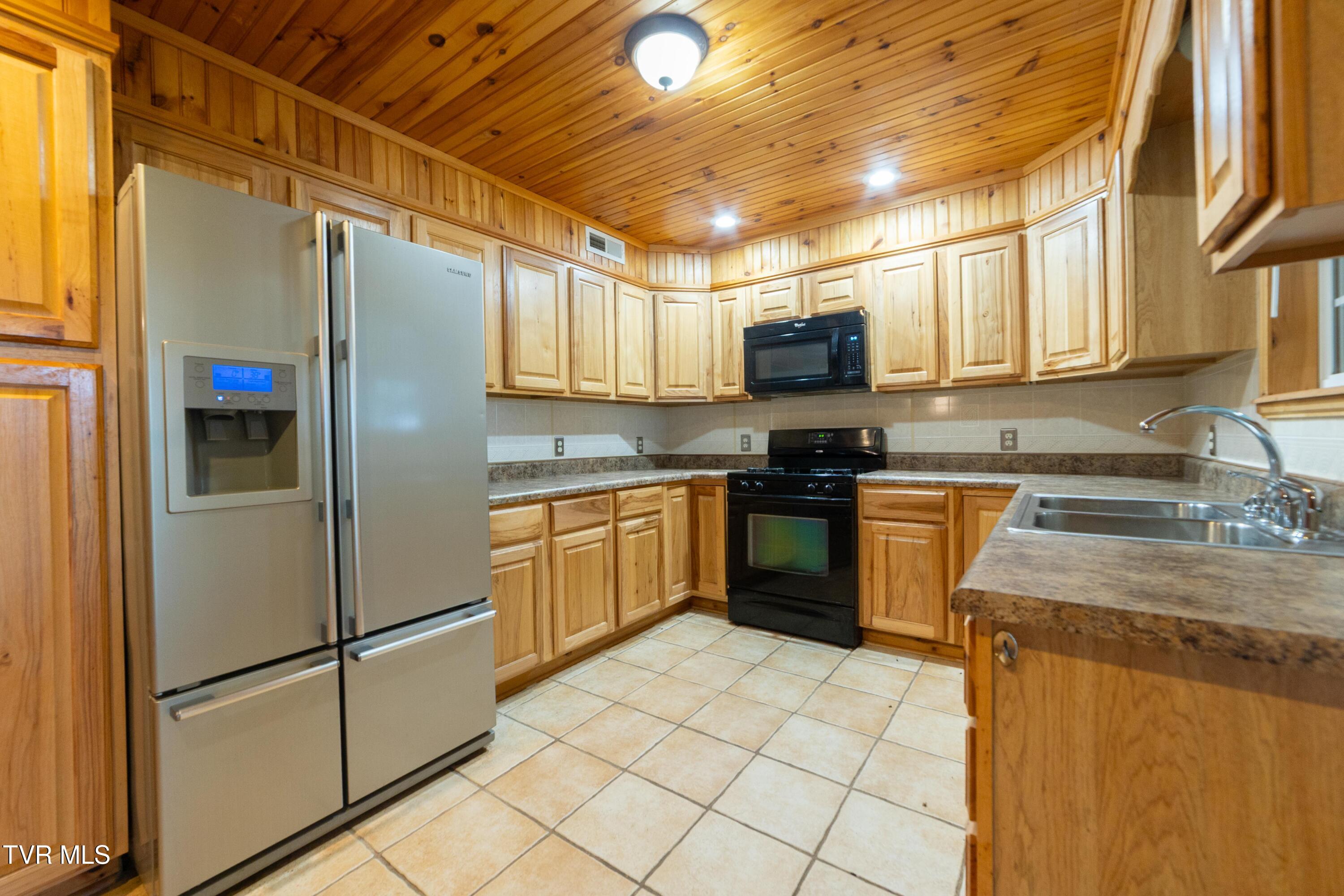 2153 Old State Rte 34 Limestone, TN 37681 - Photo 10 of 45 Kitchen