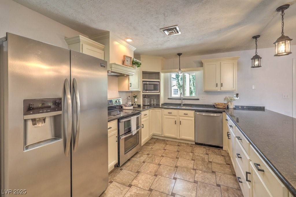 3811 Skyline Street Logandale, NV 89021 - Photo 13 of 58