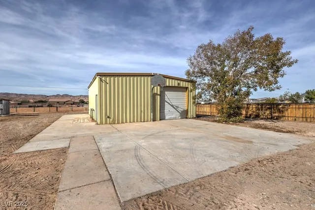 $650,000 | 3811 Skyline Street, Logandale, NV 89021