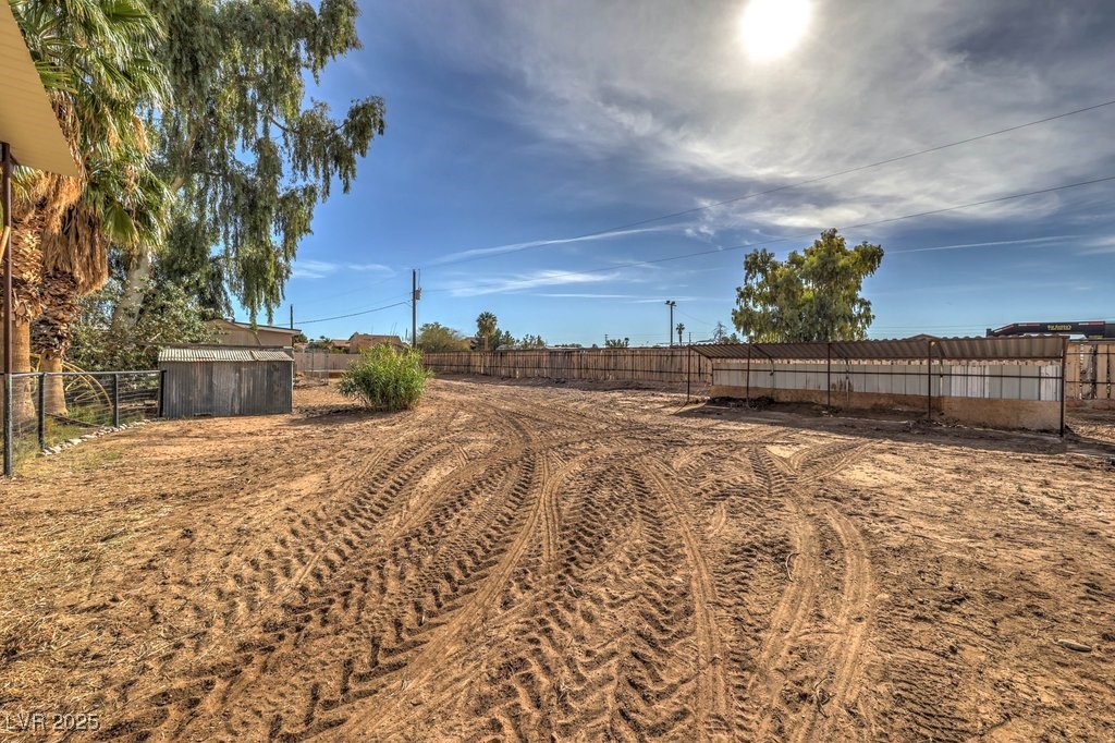 3811 Skyline Street Logandale, NV 89021 - Photo 45 of 58 Shades for 4H animals