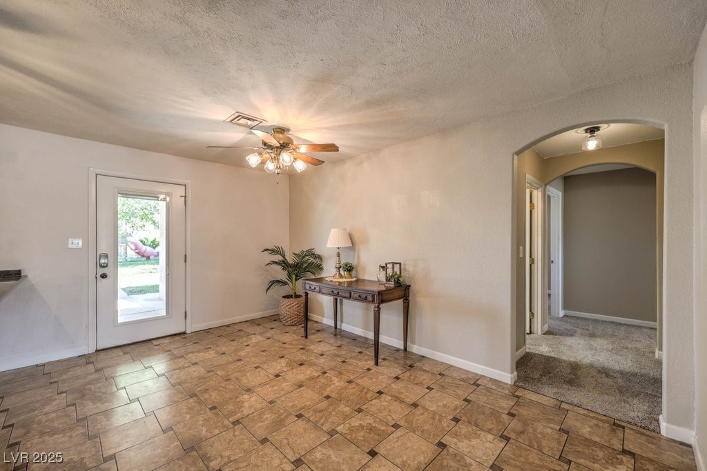 3811 Skyline Street Logandale, NV 89021 - Photo 8 of 58