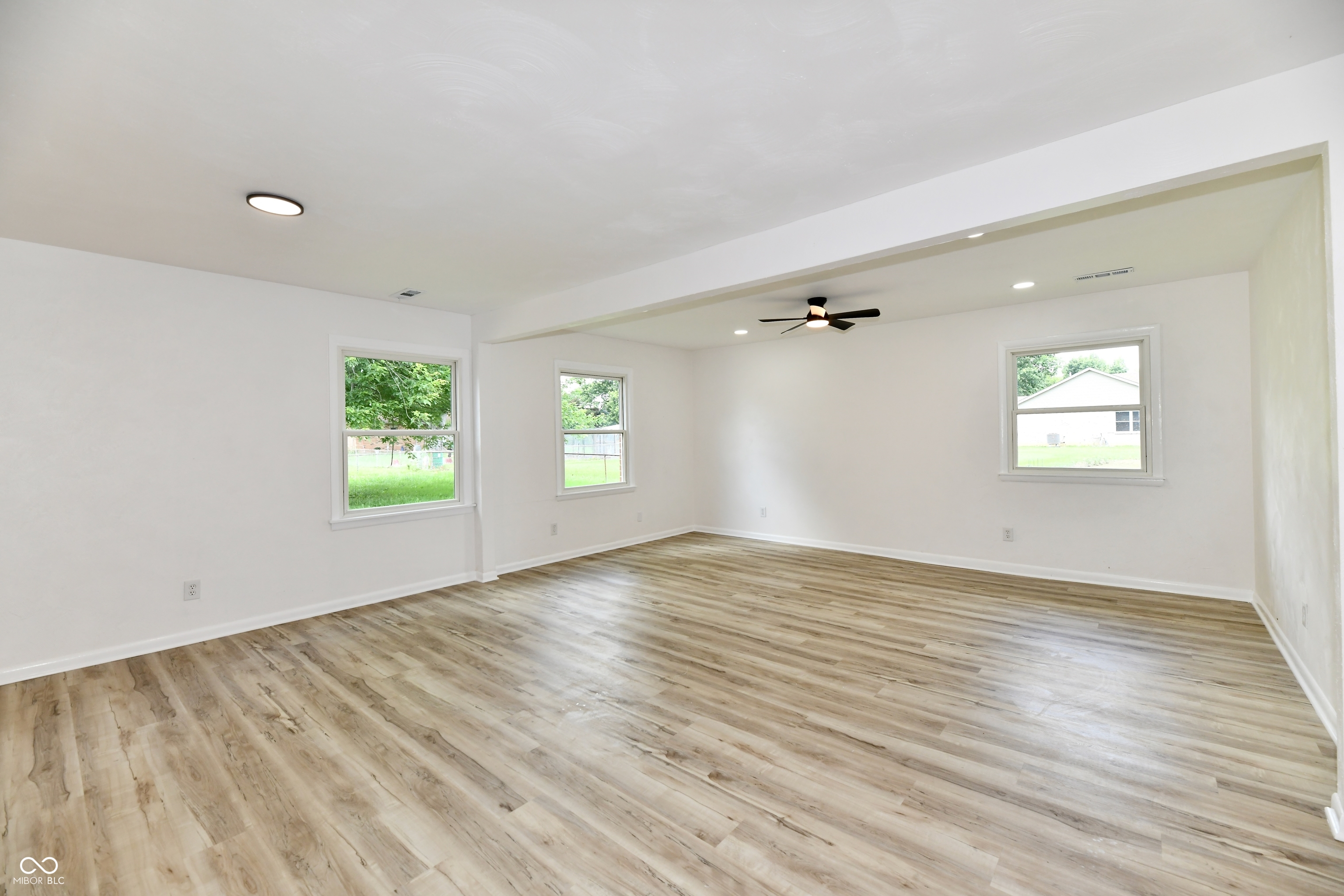 1005 Cardinal Way Anderson, IN 46011 - Photo 9 of 32