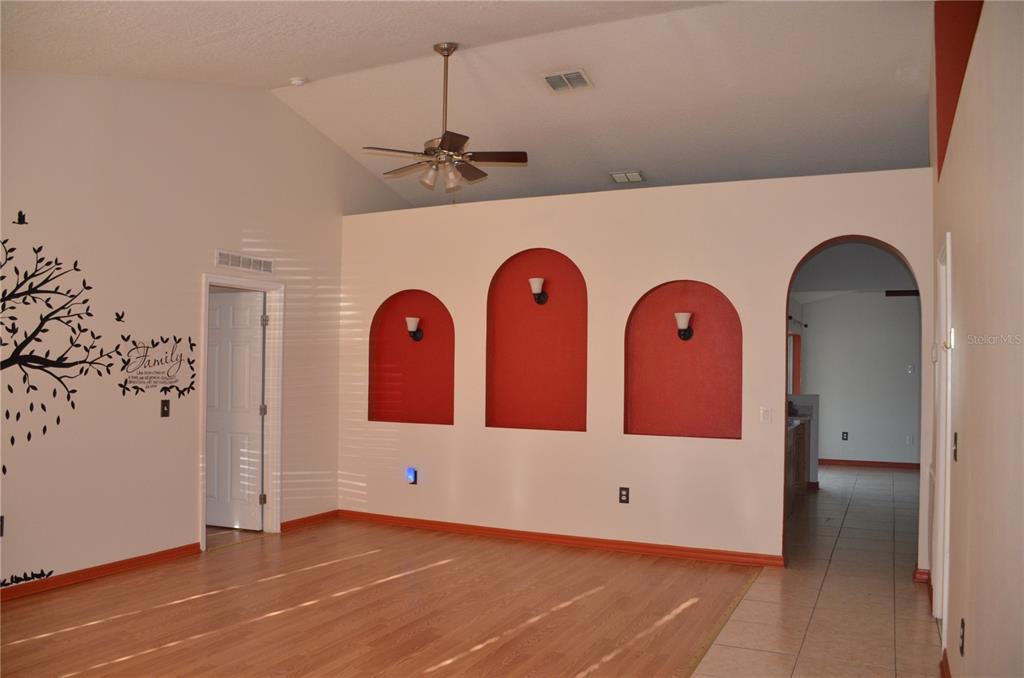 13785 Southwest 42nd Court Road Ocala, FL 34473 - Photo 2 of 33