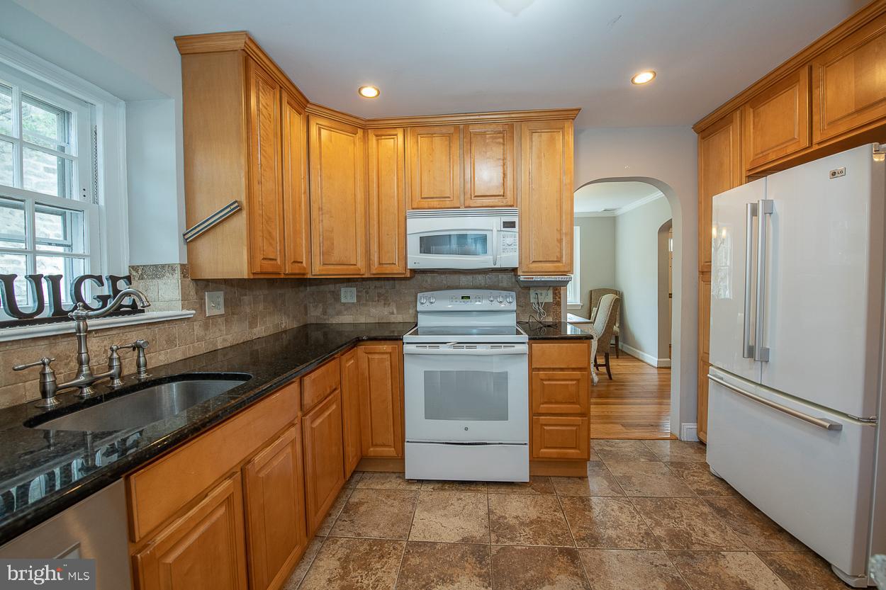 712 Argyle Road Wynnewood, PA 19096 - Photo 17 of 55 Gallery Image 17