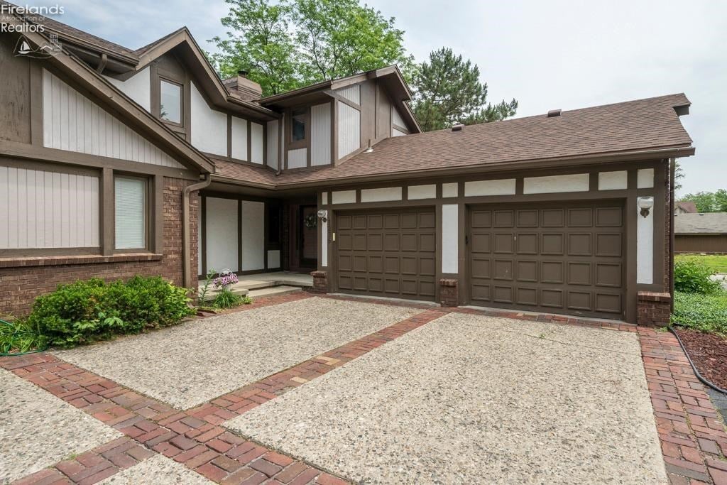 1236 Hidden Ridge Road, Unit E Toledo, OH 43615 - Photo 2 of 10 Gallery Image 2