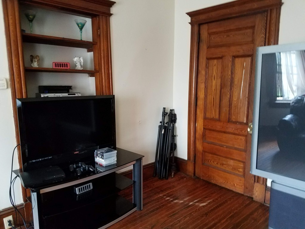 68 King Street Springfield, MA 01109 - Photo 12 of 30
