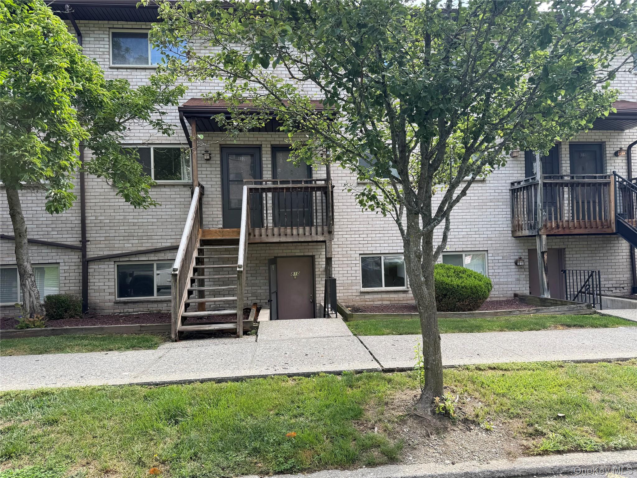26 Cooper Road, Unit 810 Poughkeepsie, NY 12603 - Photo 2 of 23 Building Exterior