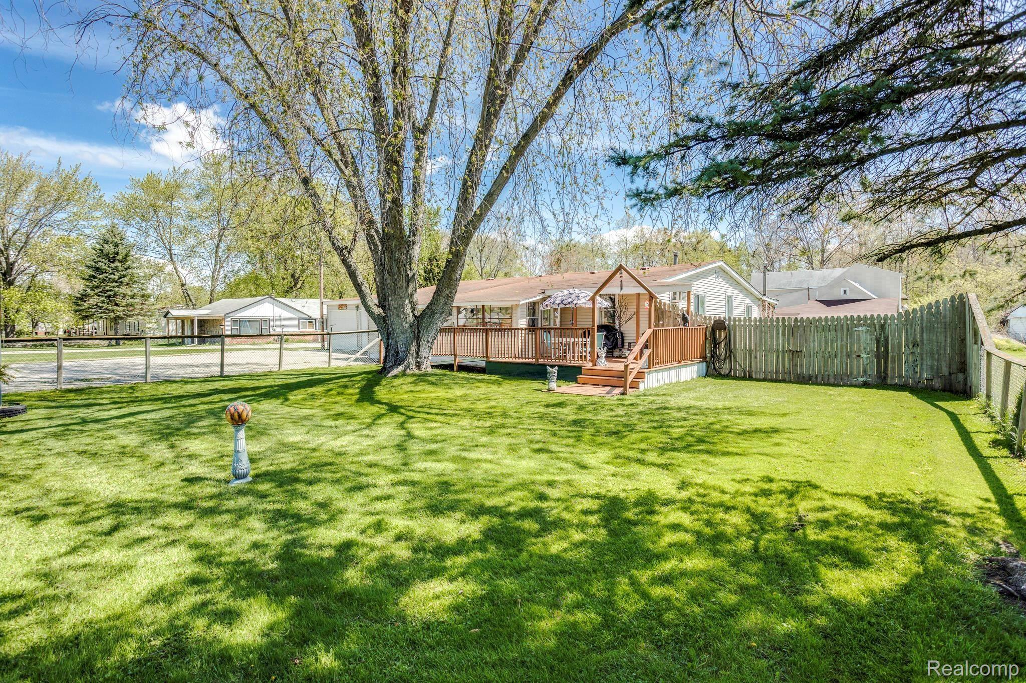 1810 Omar Road Smiths Creek, MI 48074 - Photo 5 of 53 1810 Omar Rd (5 of 53).jpg