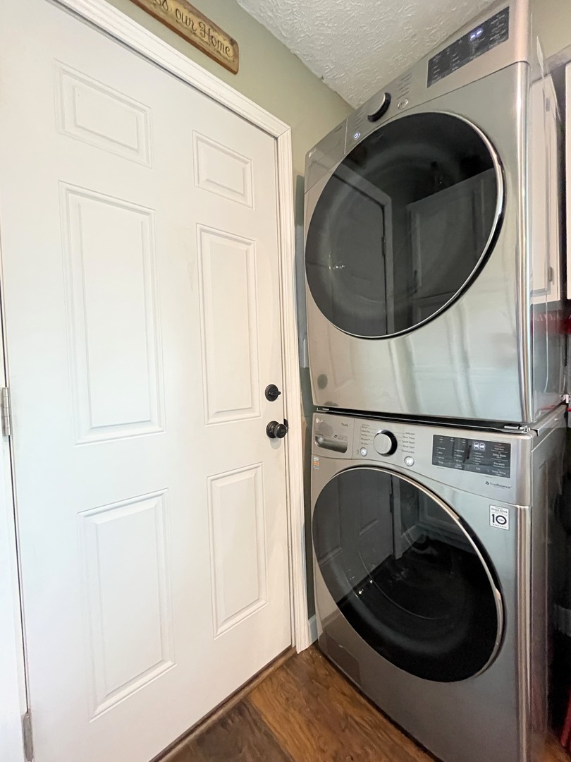1608 Chevy Chase Drive Champaign, IL 61821 - Photo 22 of 53 a utility room with washing machine and a washer