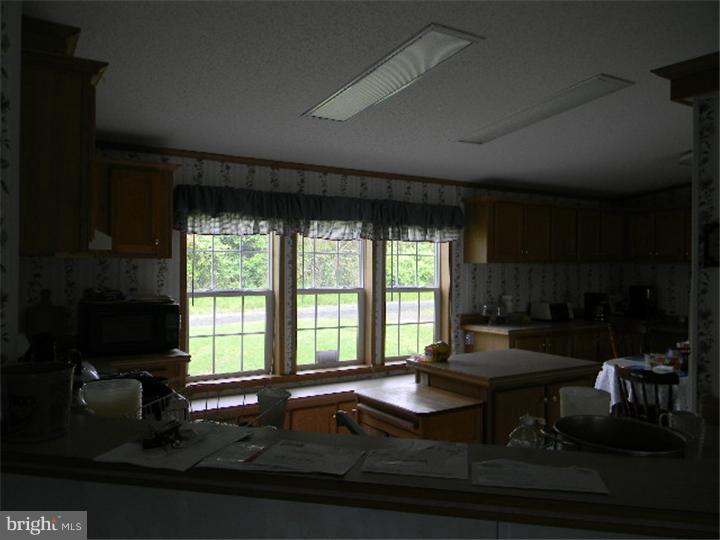 35 Clearview Road Birdsboro, PA 19508 - Photo 5 of 25 Gallery Image 5