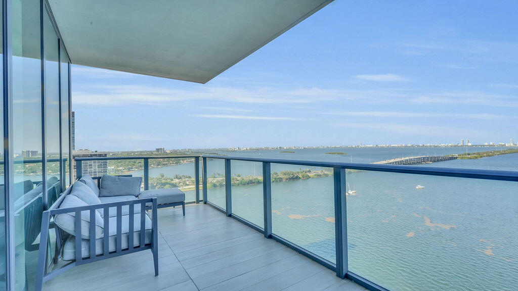 3131 Northeast 7th Avenue, Unit 2206 Miami, FL 33137 - Photo 16 of 39 DSC07096