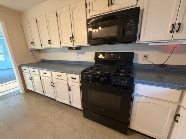 118 Bloomington Street Dewitt, IL 61735 - Photo 9 of 26