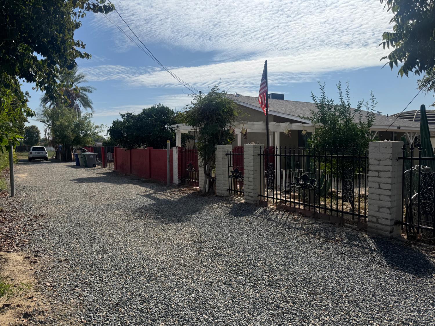 3280 McCall Avenue Selma, CA 93662 - Photo 44 of 56 a view of a house with backyard and sitting area