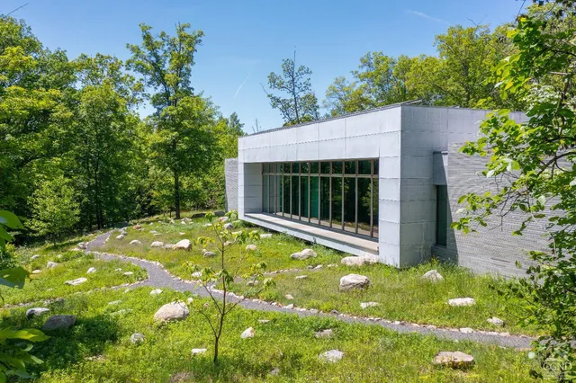 $2,600,000 | 121 Sheldon Road, Gardiner, NY 12589