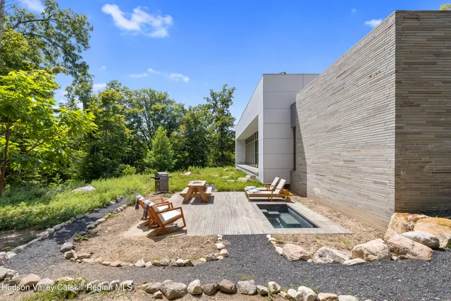 $2,600,000 | 121 Sheldon Road, Gardiner, NY 12589