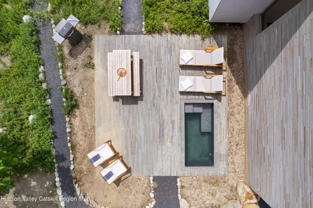 $2,600,000 | 121 Sheldon Road, Gardiner, NY 12589