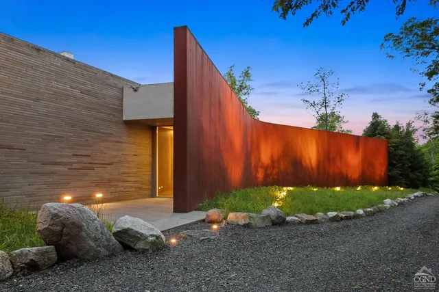 $2,600,000 | 121 Sheldon Road, Gardiner, NY 12589