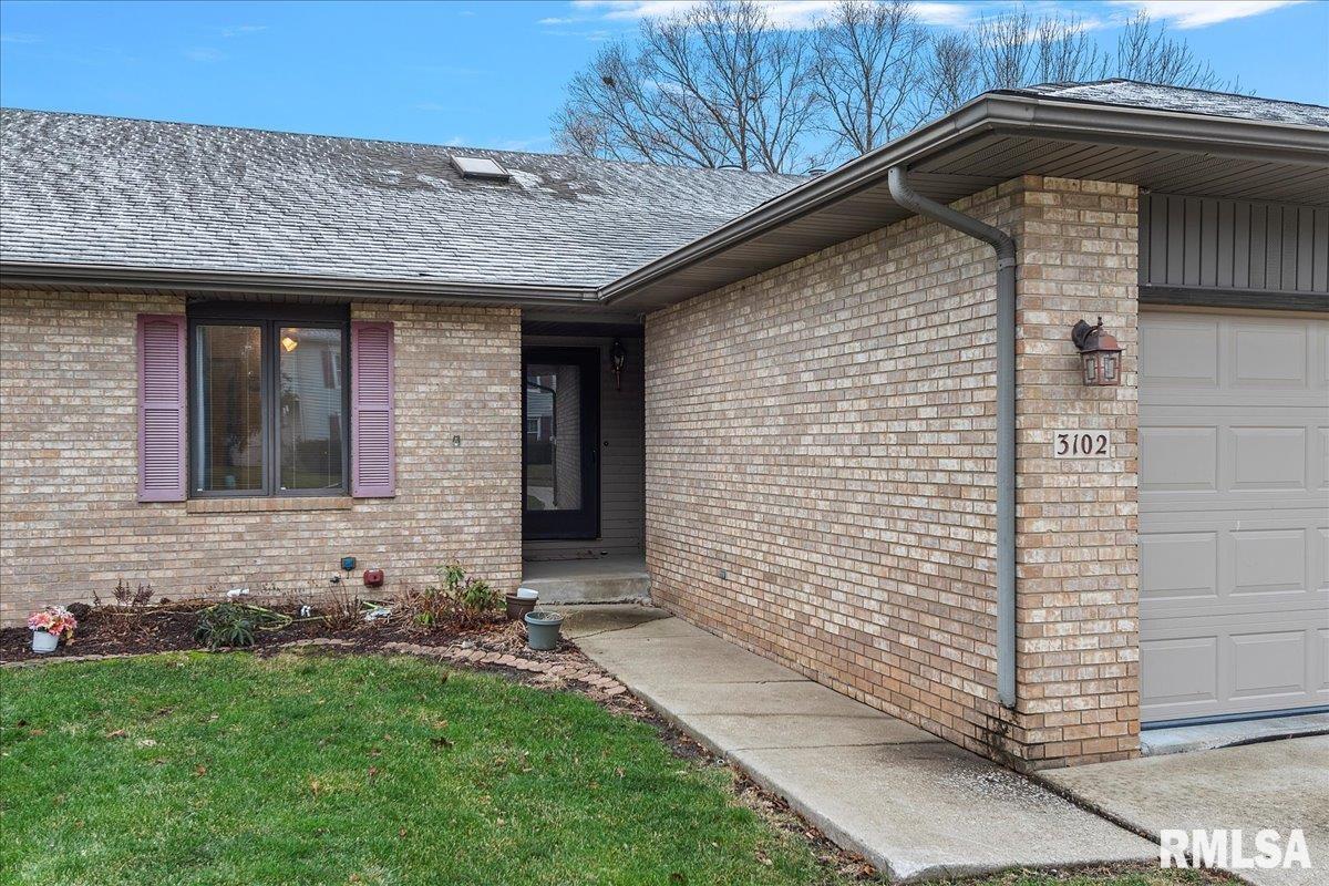 3102 Cascade Drive Springfield, IL 62704 - Photo 3 of 29 Gallery Image 3