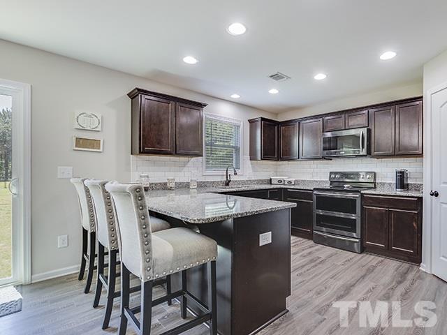 884 Pollock Road Kenly, NC 27542 - Photo 7 of 24 Gallery Image 7