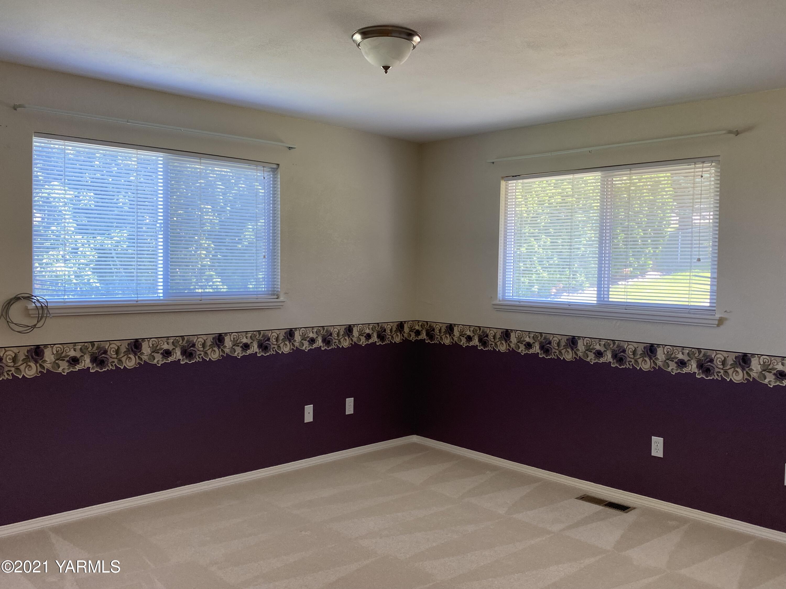 3406 Goodman Road Yakima, WA 98903 - Photo 11 of 30 Guest Room3