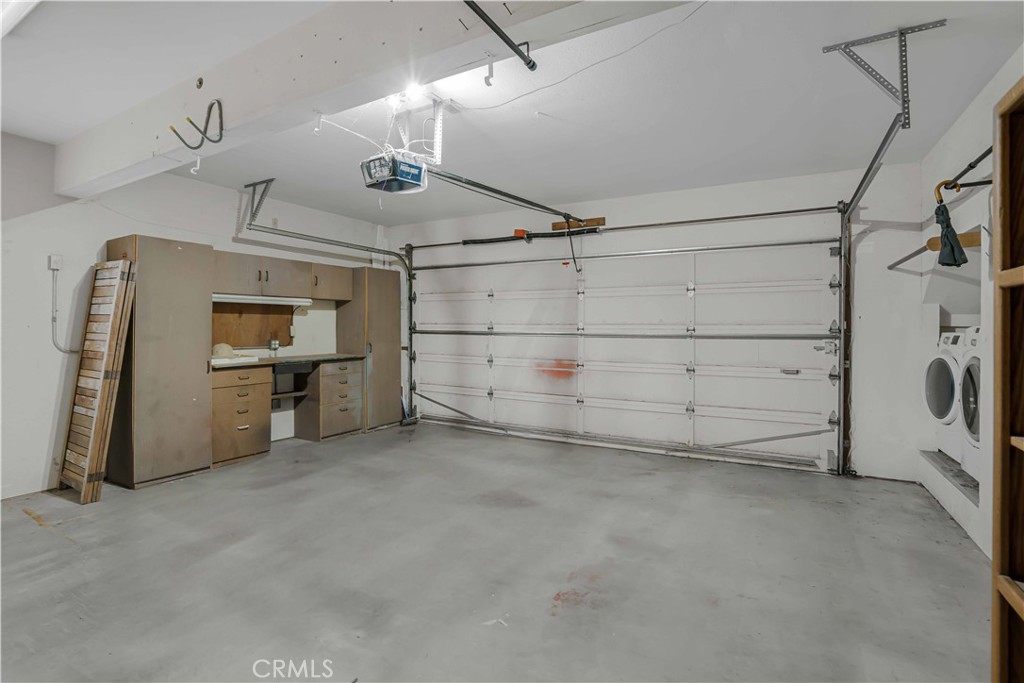 2755 Taft Place Cambria, CA 93428 - Photo 22 of 43 a view of a garage room