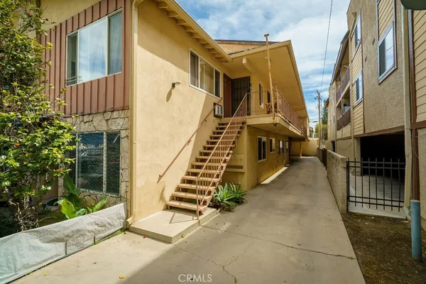 $2,395,000 | 300 East Garfield Avenue, Glendale, CA 91205