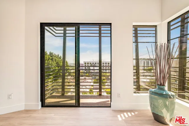 a view of an entryway