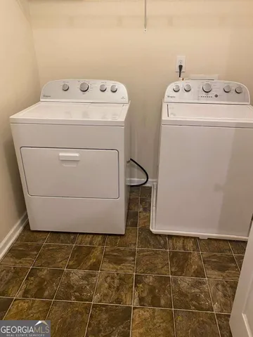 $1,800 | 2858 Parkway Close, Lithonia, GA 30058