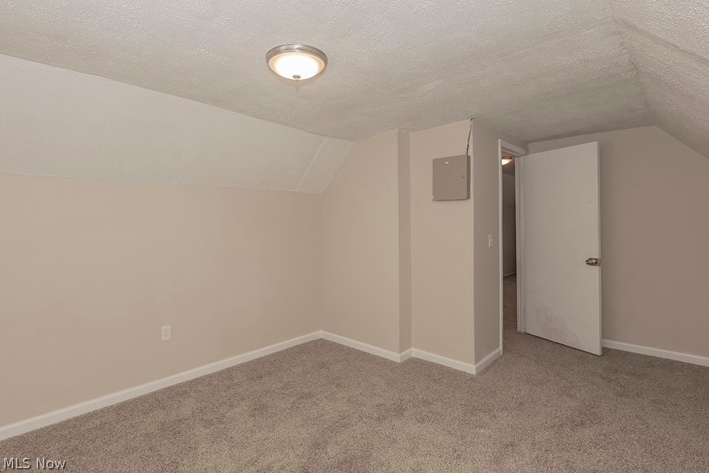 20212 Longbrook Road Warrensville Heights, OH 44128 - Photo 19 of 32
