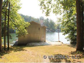 1923 South Lake Summit Road Saluda, NC 28773 - Photo 3 of 24